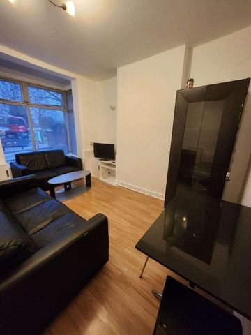 Metchley Lane, Birmingham, B17 - Photo 3