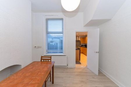 30 Haypark Avenue, Belfast, BT7 3FE - Photo 2