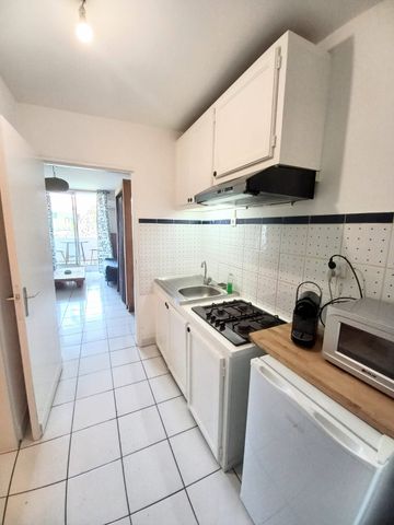 Location Appartement 1 pièce 25m² ST PAUL 97434 - Photo 4