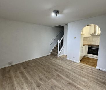 1 bedroom terraced house to rent - Photo 2