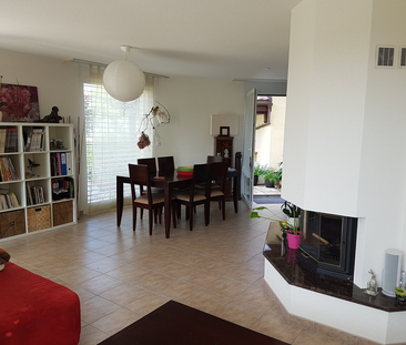 A LOUER! Splendide villa dans un quartier résidentiel de Bussigny - Photo 3