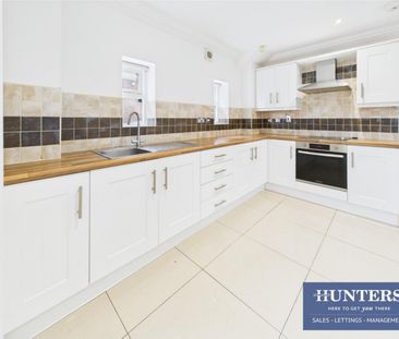 2 bedroom House To Let - Photo 3