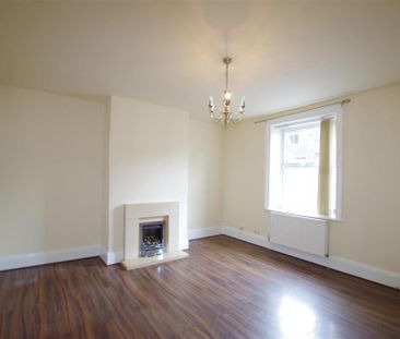 4 bedroom terraced house to rent - Photo 2