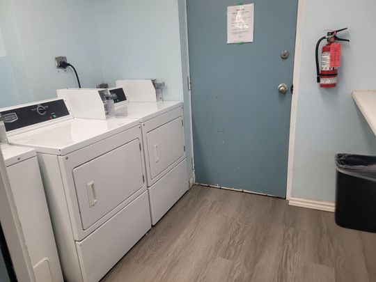 For Lease - 576 Mary Street Unit# 103, Whitby, Ontario - Photo 1