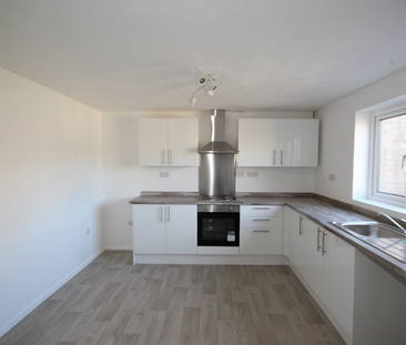 3 bedroom terraced house to rent - Photo 1