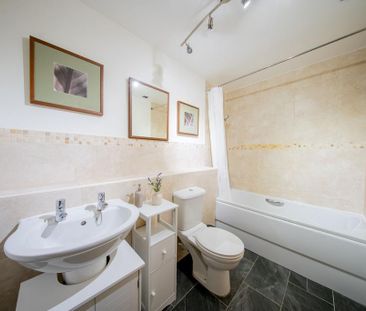 2 bedroom flat to rent - Photo 6