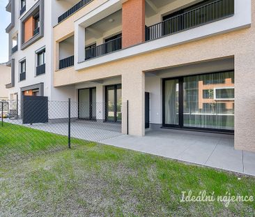 Pronájem bytu 1+kk 32 m² - Fotografie 5
