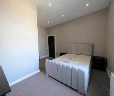7 bedroom house of multiple occupation to rent - Photo 4