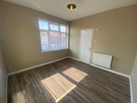 1 bedroom property with land to rent - Photo 2