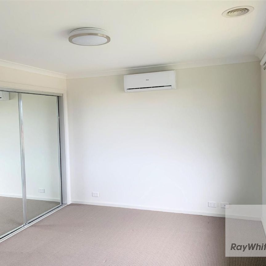Low Maintenance Living! - Photo 1