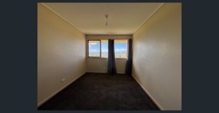 8 Hobbs Court, Port Augusta West - Photo 3