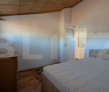 Închiriere Casă 4 camere, 3 Dormitoare, Sufragerie, 2 Bai, - Fotografie 4