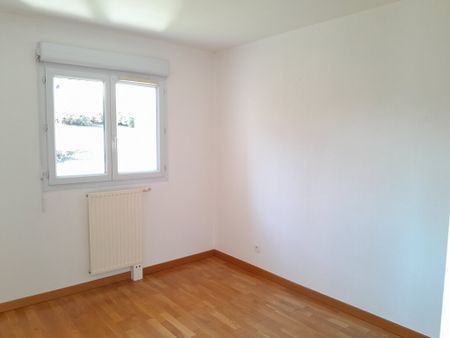 Location Appartement 3 pièces 67m² POISY 74330 - Photo 2