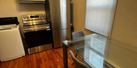 Joli 3 ½ à louer - haut de triplex - Ahuntsic – Libre en juin - Photo 2