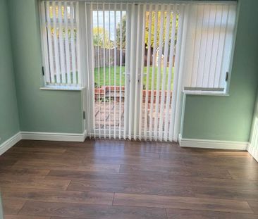 3 bedroom semi-detached house to rent - Photo 4