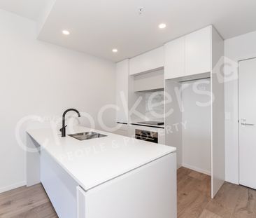 Modern 2 Bedrooms and 2 Baths + Car park - Photo 3