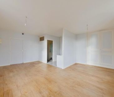 Location Appartement 1 pièce 31m² CHATELLERAULT 86100 - Photo 4