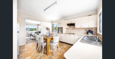 Tranquil Haven: Effortless Family Living in the Heart of Dee Why - Photo 4