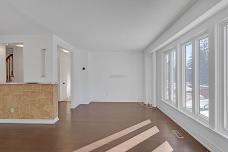 For Lease - 37 Banner Crescent, Ajax, Ontario - Photo 2