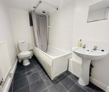 Welton Place, Hyde Park, LS6 1EW, Leeds - Photo 6