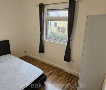 7 bedroom property to rent in Southend On Sea - Photo 3