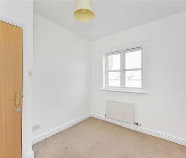 Torres Square, Isle Of Dogs, London, E14 - Photo 3