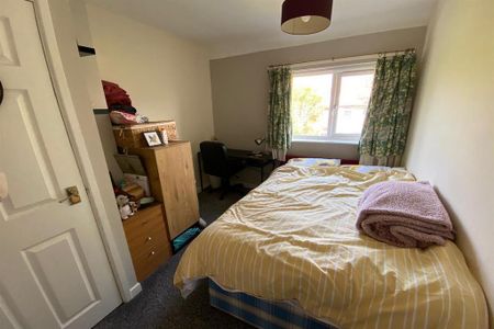 2 bedroom terraced house to rent - Photo 3