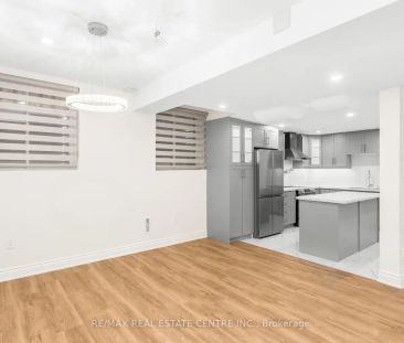 2379 CHARLES CORNWALL AVENUE - Photo 6