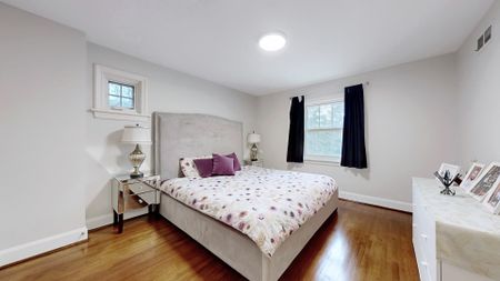 For Lease - 156 Cortleigh Boulevard, Toronto, Ontario - Photo 4