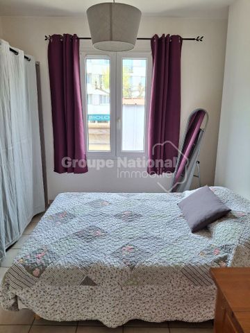 CHATEAURENARD centre, appartement type 2 meublé avec terrasse, - Photo 4