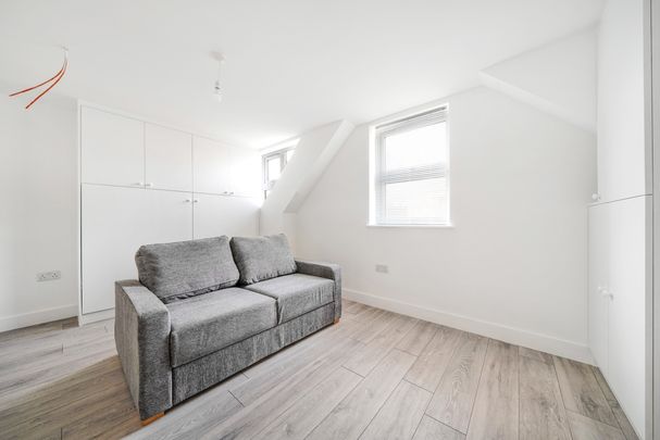 Gilmore Road, London, SE13 - Photo 1