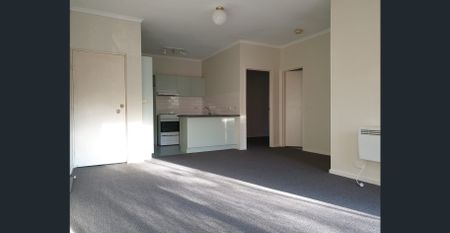 Two bedroom apartment, unit, townhouse & warehouse - Photo 4