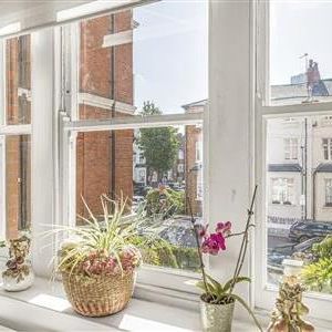 Lurline Gardens, SW11 - Photo 1