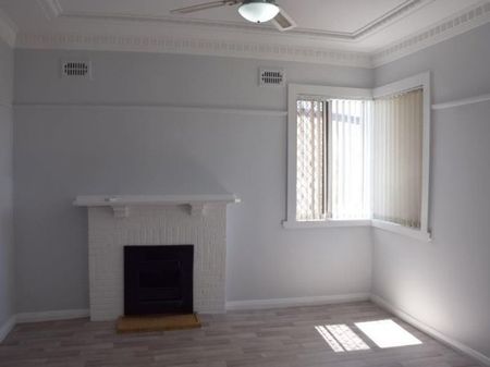 7 Kyneton Street, Belmont NSW 2280 - Photo 2
