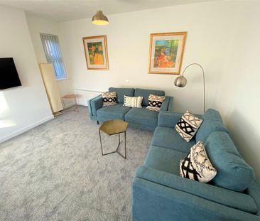 7 bedroom semi-detached house to rent - Photo 5