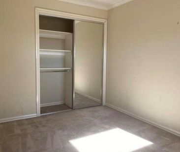 Three Bedroom Townhouse Newport- Garage not available to this property - Photo 3