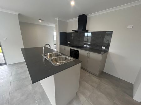 14 Lyall Street, Ravenswood WA 6208 - House For Rent - $700 | Domain - Photo 2