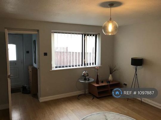 2 bedroom semi-detached house to rent - Photo 1