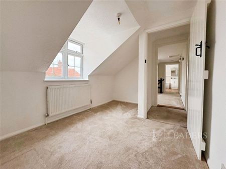 3 bedroom semi-detached house to rent - Photo 4