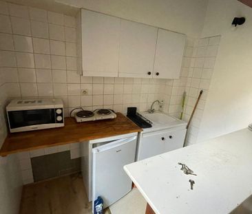 Location Appartement 1 pièce 24m² BORDEAUX 33000 - Photo 3