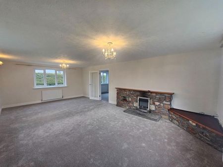 5 bedroom detached house to rent - Photo 4