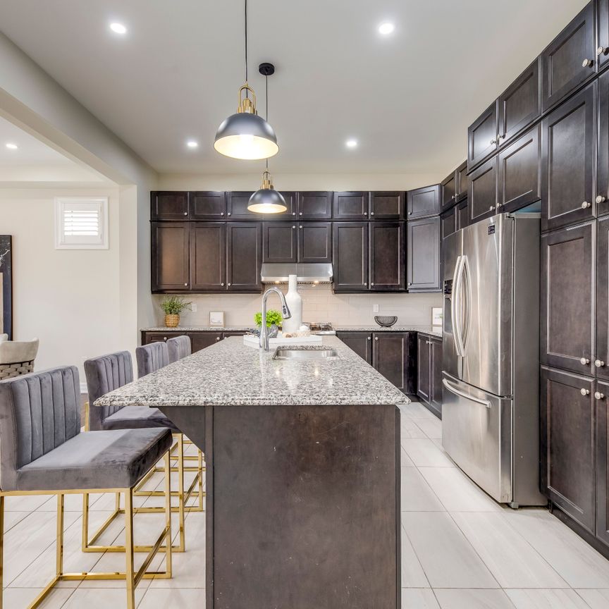 For Lease - 3263 Donald Mackay Street, Oakville, Ontario - Photo 1