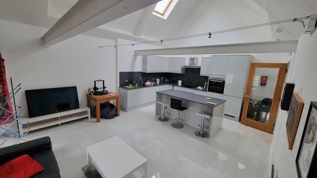 4 Bed Maisonette, Argus Lofts, BN1 - Photo 4
