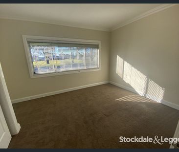 2 Bedroom Home Close To Town! - Photo 2