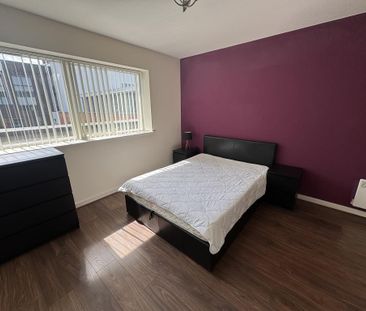 2 bedroom apartment to rent - Photo 4