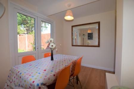 6 Bed Student House - 26 Knight Avenue - Photo 3