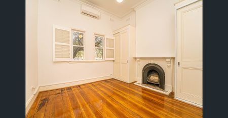 Light Filled Two Bedroom Terrace In An Ideal Location - Photo 2