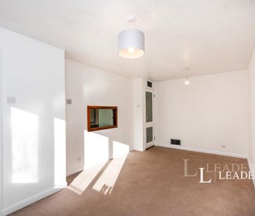 2 bedroom house to rent - Photo 3