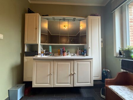 Ruime woning met 4 slaapkamers en een ruime tuin - Foto 5