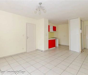 Location Appartement 3 pièces 54m² ST MARCELLIN 38160 - Photo 2